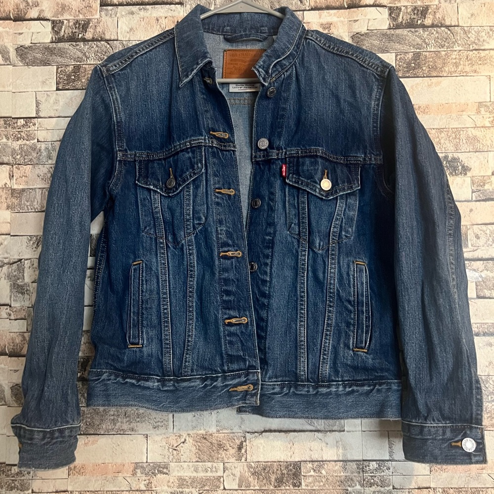 Levi’s denim jacket